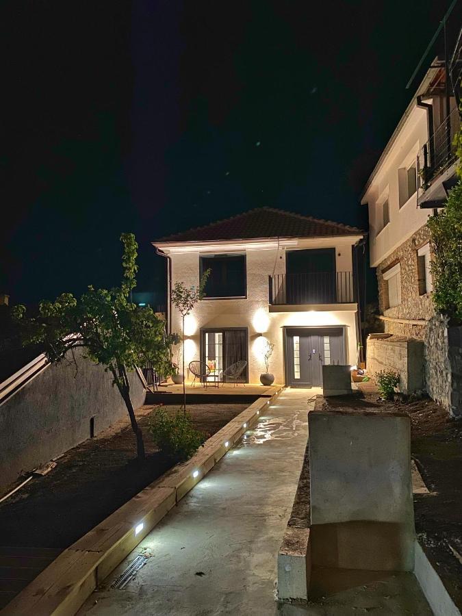 Wild Pear Old Town Boutique Accommodation โอครีด ภายนอก รูปภาพ