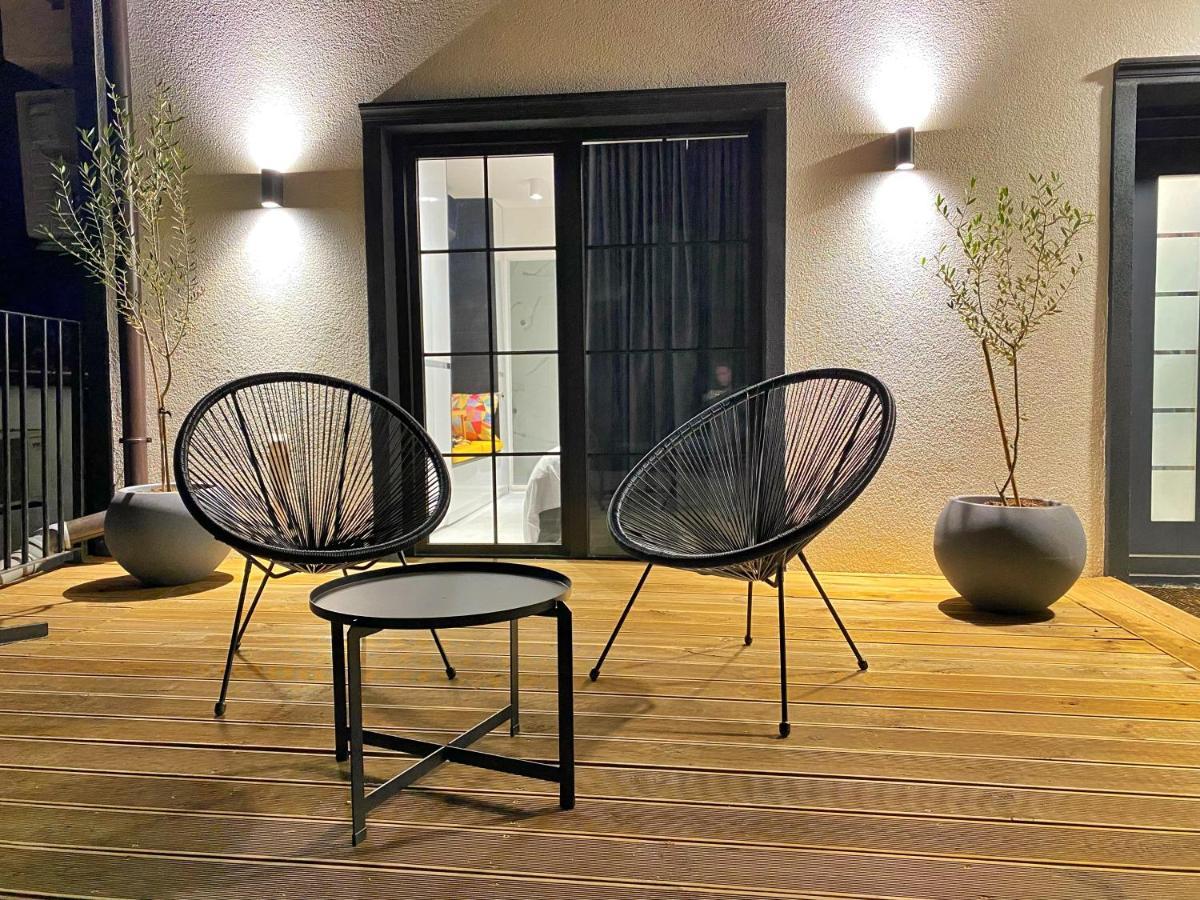 Wild Pear Old Town Boutique Accommodation โอครีด ภายนอก รูปภาพ